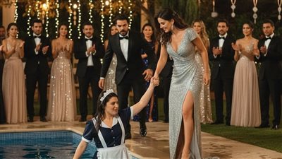 قصة النادلة المبتلة والملياردير الصامت
