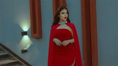موعد مع فستان أحمر