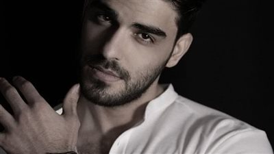 بعد الحادث تظاهر رجل الاعمال بانه فاقد للوعي