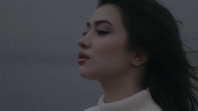   رجعت البيت لاقيت جوزي بيرمي هدومي في الجنينة