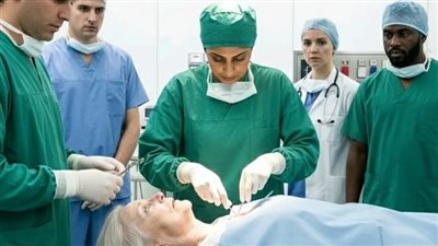 قـصة مشـرط فـي قـلب الكبـرياء كـاملة بقلـم منـي السـيد